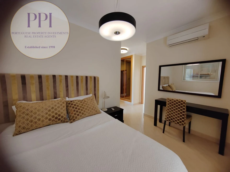 Moradia T5 para Venda em Budens Foto 28