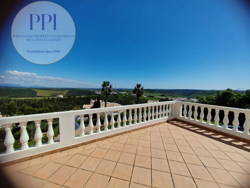 Moradia T5 para Venda em Budens Foto 48