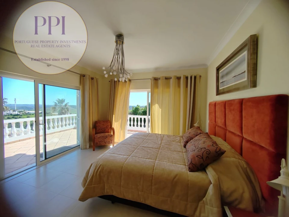 Moradia T5 para Venda em Budens Foto 44