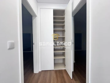 Moradia T4 para Venda em Fernao Ferro