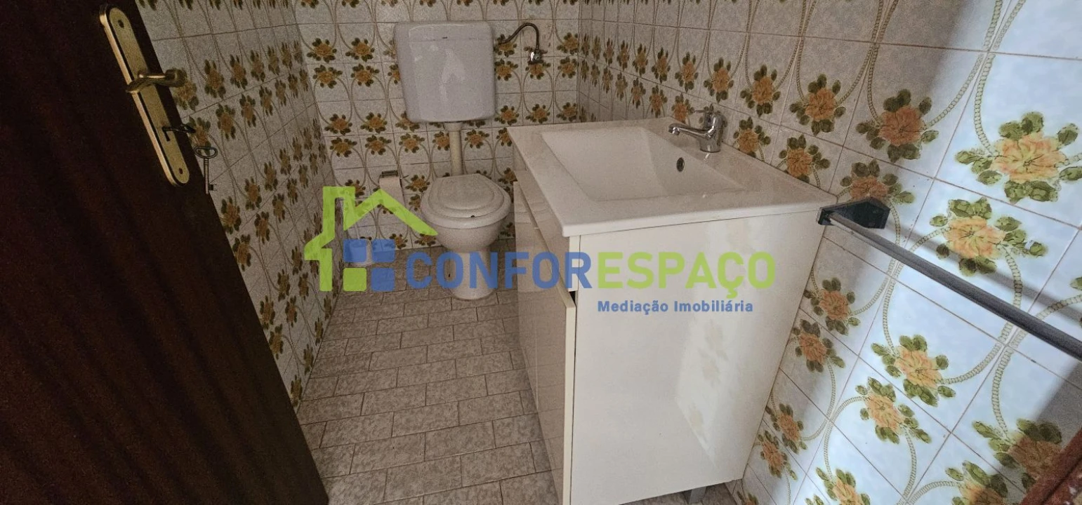 Apartamento T3 para Venda em Salgueiro do Campo Foto 8