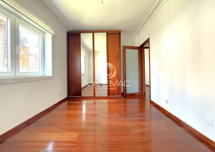 Apartamento T3 para Venda em Oliveira do Douro Foto 10