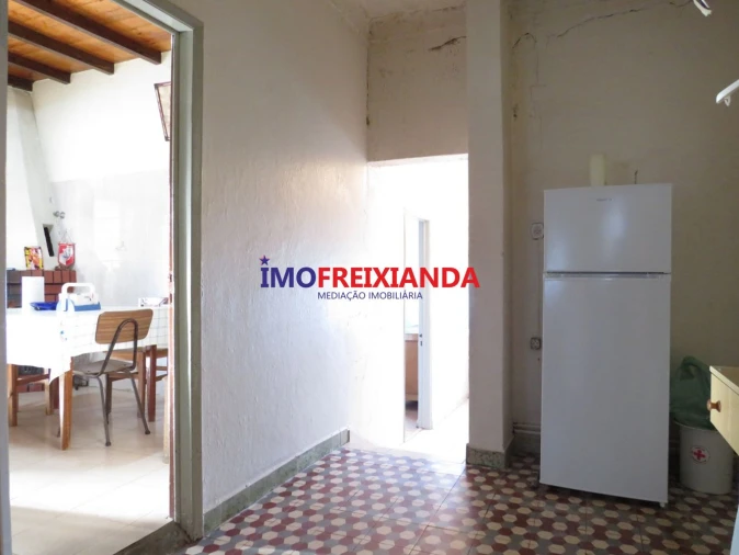 Moradia T4 para Venda em Pelma Foto 16