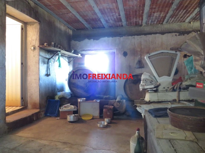 Moradia T4 para Venda em Pelma Foto 29