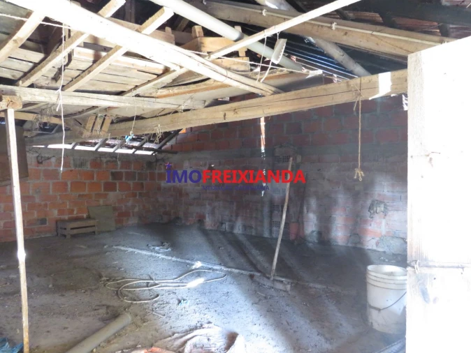 Moradia T4 para Venda em Pelma Foto 44