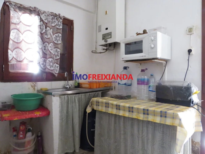 Moradia T4 para Venda em Pelma Foto 12