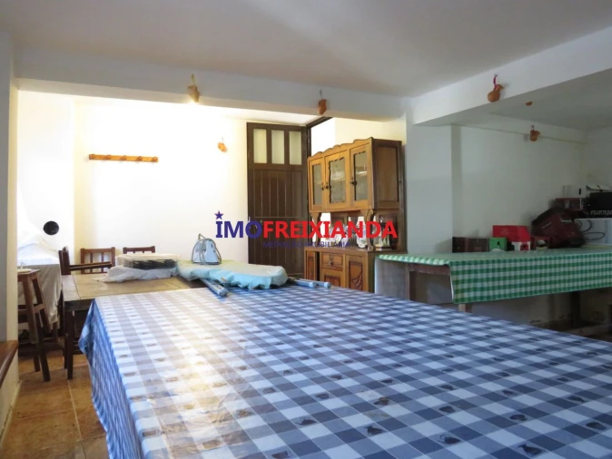 Moradia T4 para Venda em Pelma Foto 36