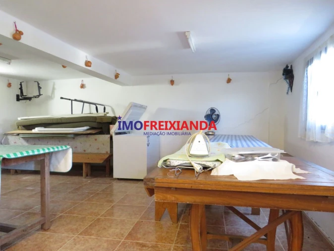 Moradia T4 para Venda em Pelma Foto 32