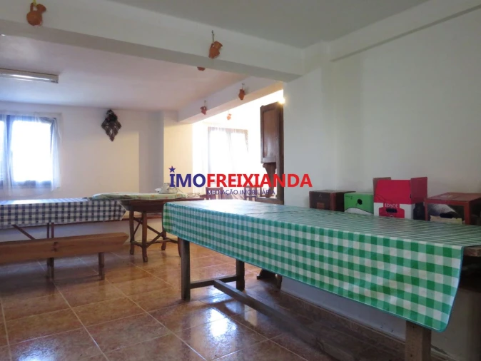 Moradia T4 para Venda em Pelma Foto 34