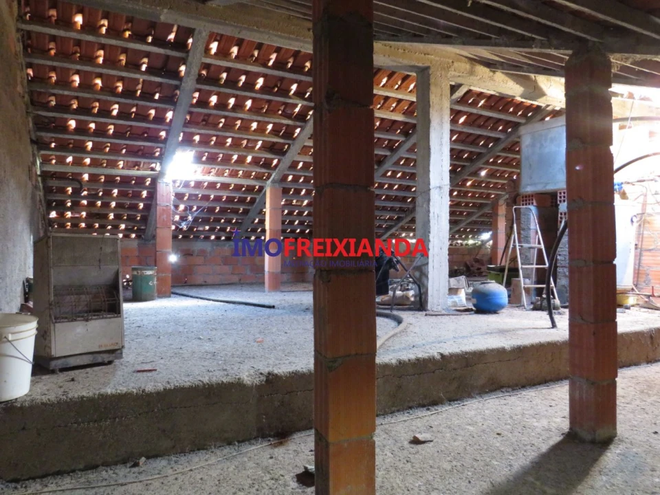 Moradia T4 para Venda em Pelma Foto 40