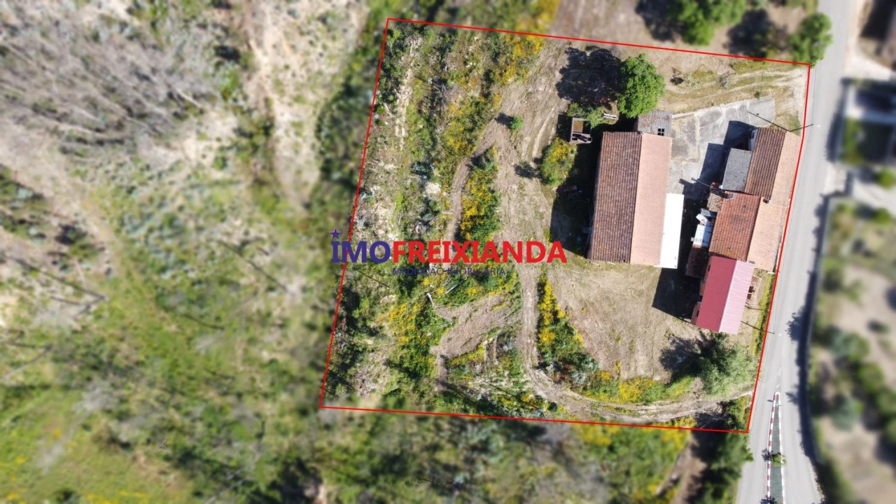 Moradia T4 para Venda em Pelma Foto 3