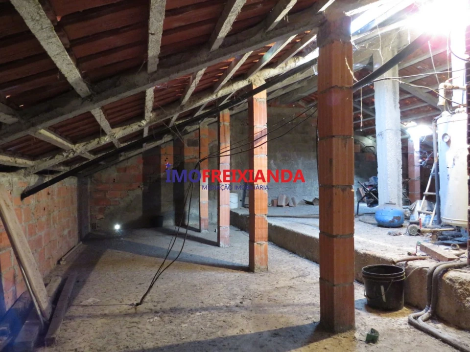 Moradia T4 para Venda em Pelma Foto 39