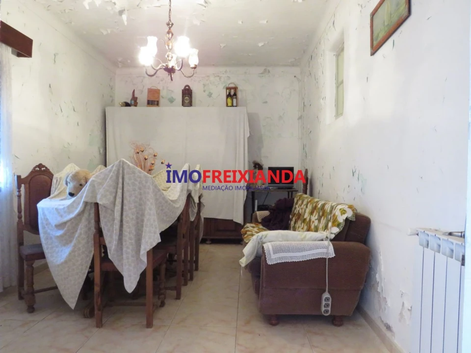 Moradia T4 para Venda em Pelma Foto 18