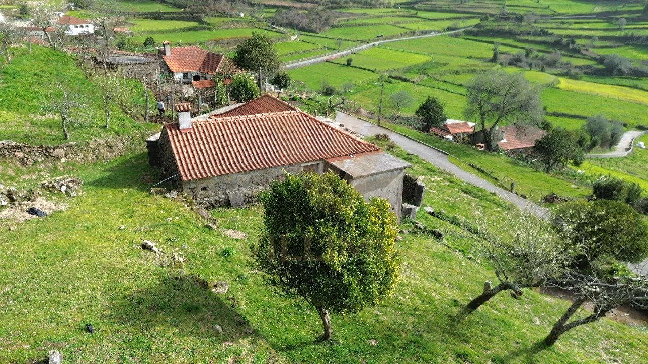 Moradia T2 para Venda em Labrujó, Rendufe e Vilar do Monte Foto 12