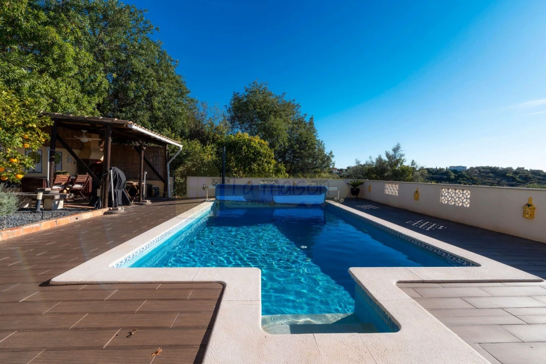 Moradia T4 para Venda em Loule (São Clemente) Foto 2