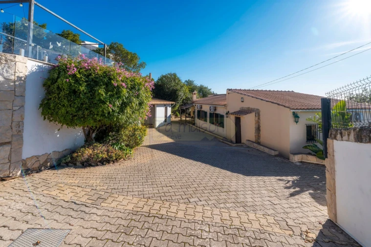 Moradia T4 para Venda em Loule (São Clemente) Foto 50