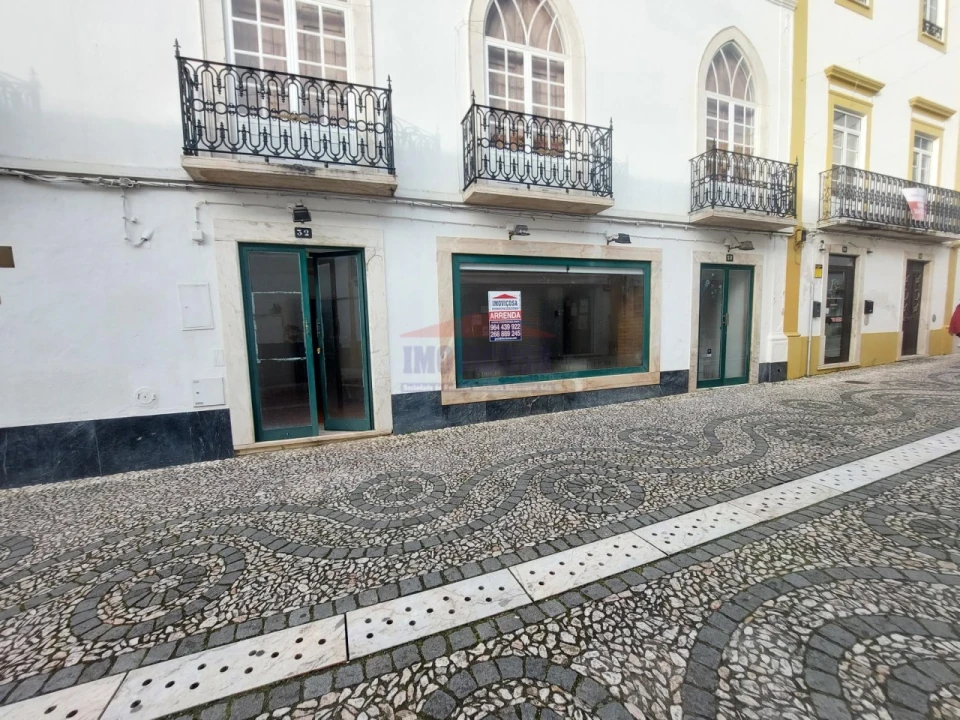 Loja para Arrendamento em Nossa Senhora da Conceição e São Bartolomeu Foto 3
