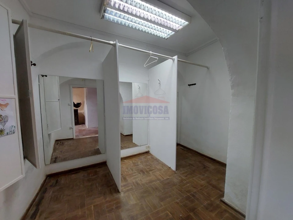 Loja para Arrendamento em Nossa Senhora da Conceição e São Bartolomeu Foto 7