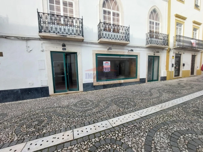 Loja para Arrendamento em Nossa Senhora da Conceição e São Bartolomeu Foto 3