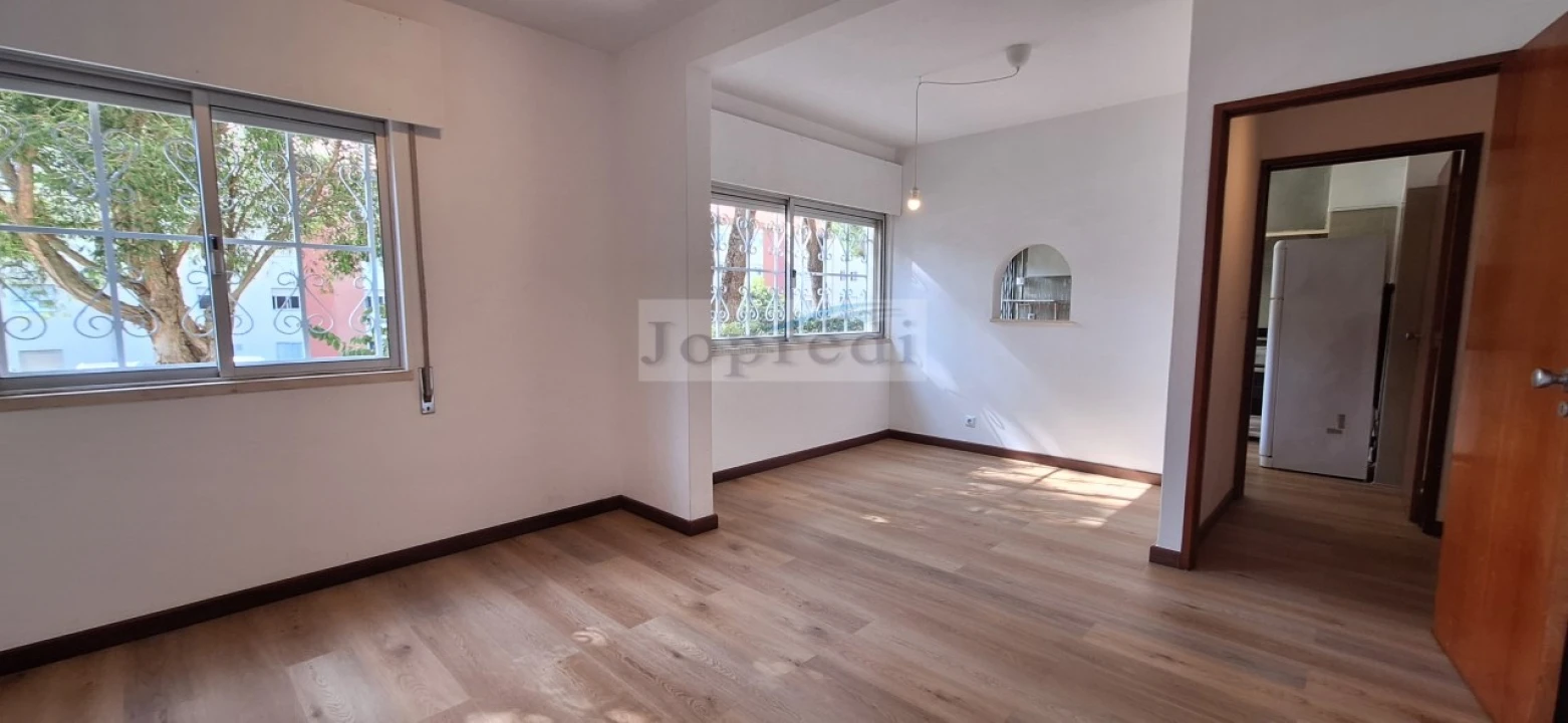 Apartamento T3 para Arrendamento em Oeiras e São Julião da Barra, Paço de Arcos e Caxias Foto 1