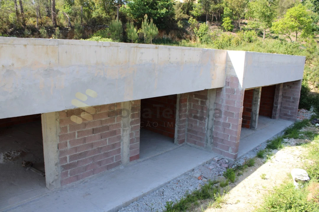 Moradia T2 para Venda em Penafiel Foto 3