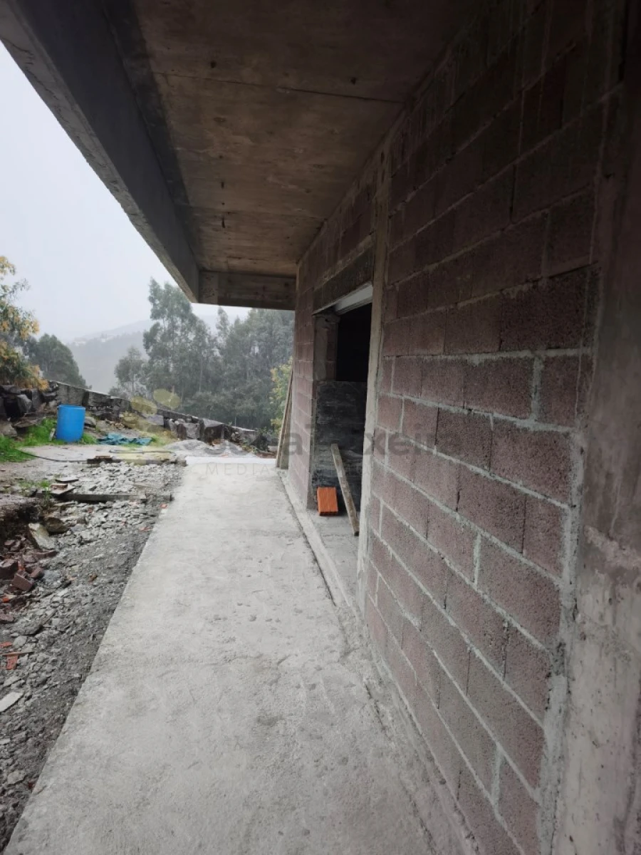 Moradia T2 para Venda em Penafiel Foto 8