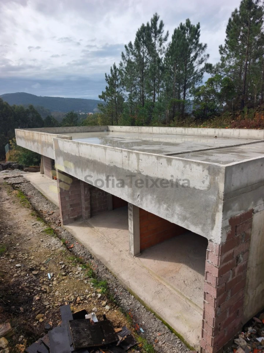 Moradia T2 para Venda em Penafiel Foto 6