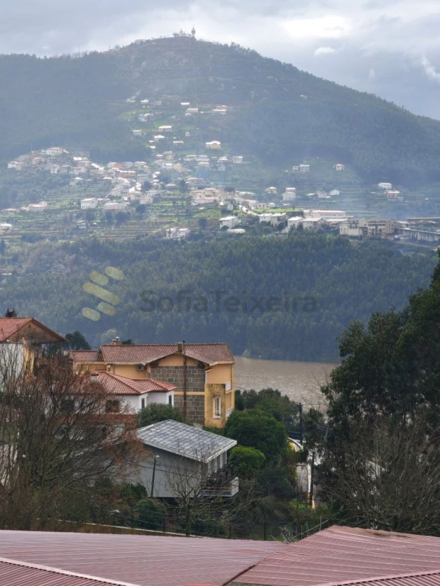 Moradia T2 para Venda em Penafiel Foto 13