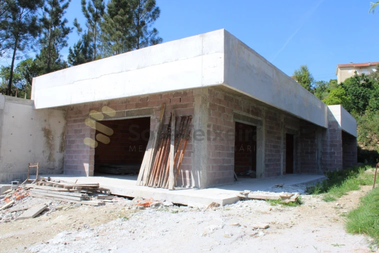 Moradia T2 para Venda em Penafiel Foto 5