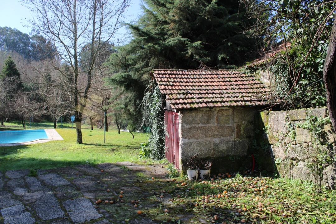 Moradia T6 para Venda em Vila Boa de Quires e Maureles Foto 8