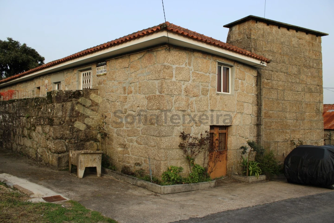 Moradia T3 para Venda em Vila Boa de Quires e Maureles Foto 1