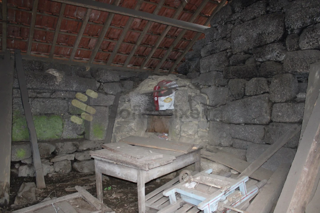 Moradia T3 para Venda em Vila Boa de Quires e Maureles Foto 25