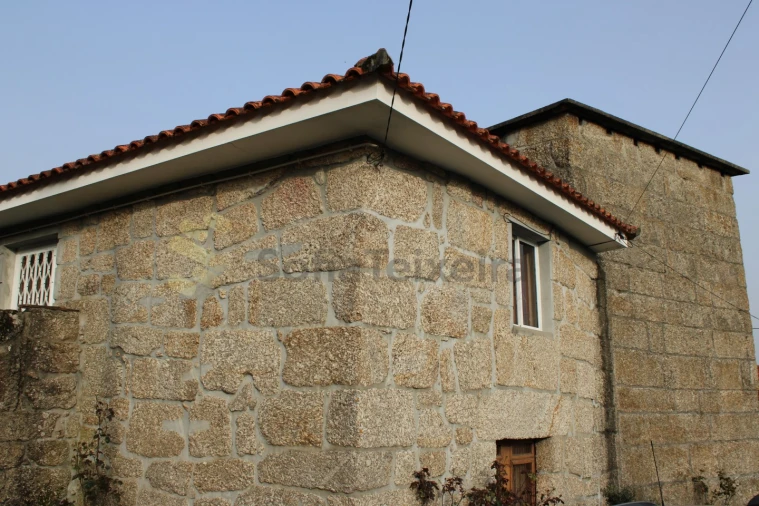 Moradia T3 para Venda em Vila Boa de Quires e Maureles Foto 2