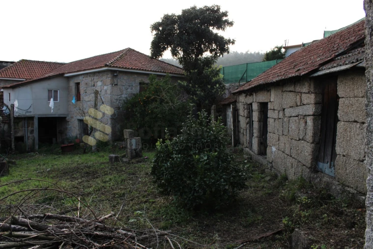 Moradia T3 para Venda em Vila Boa de Quires e Maureles Foto 23