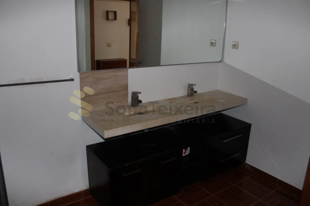 Quinta T3 para Venda em Vila Boa de Quires e Maureles Foto 13