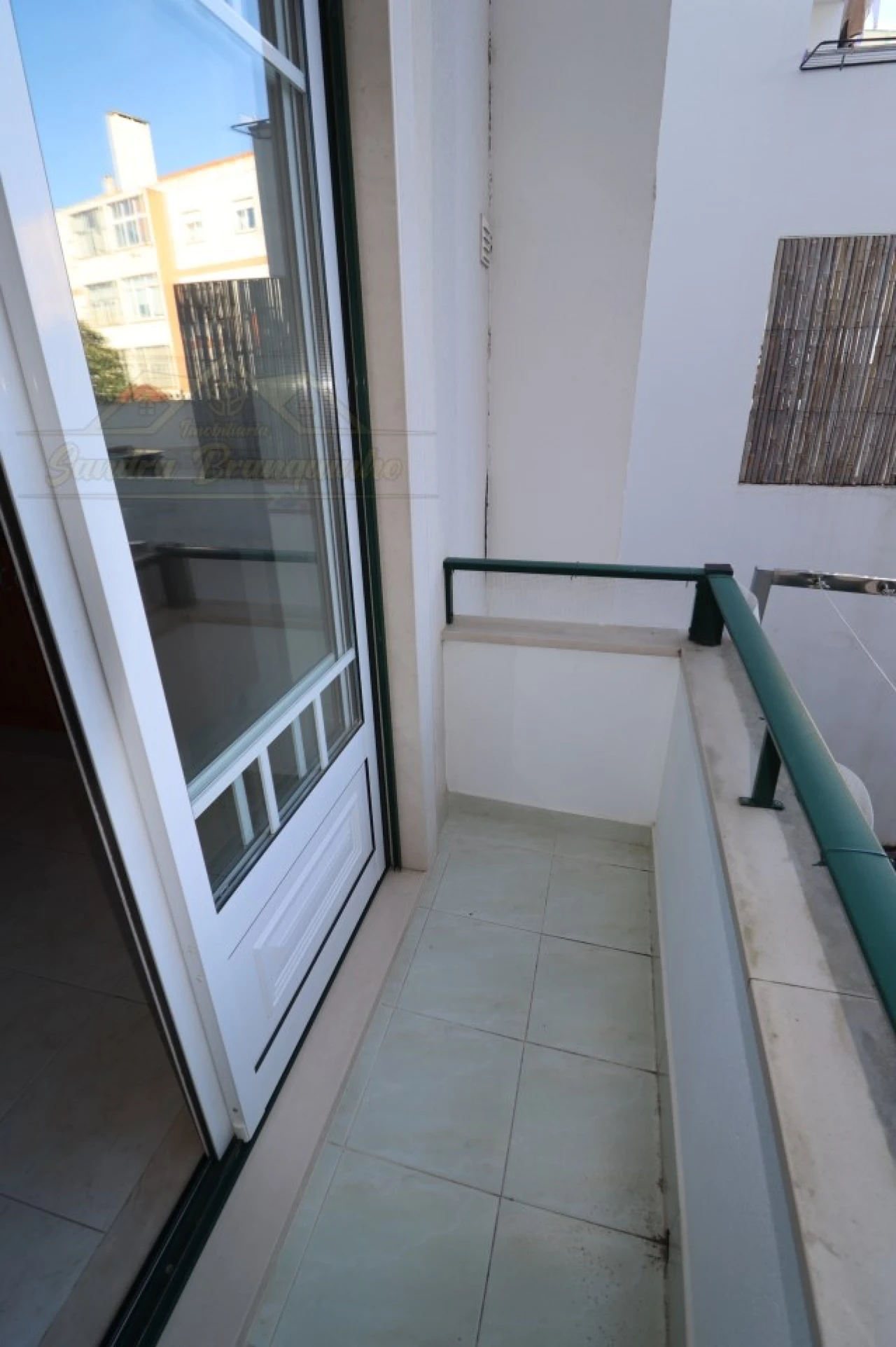 Apartamento T2 para Venda em Bombarral e Vale Covo Foto 11