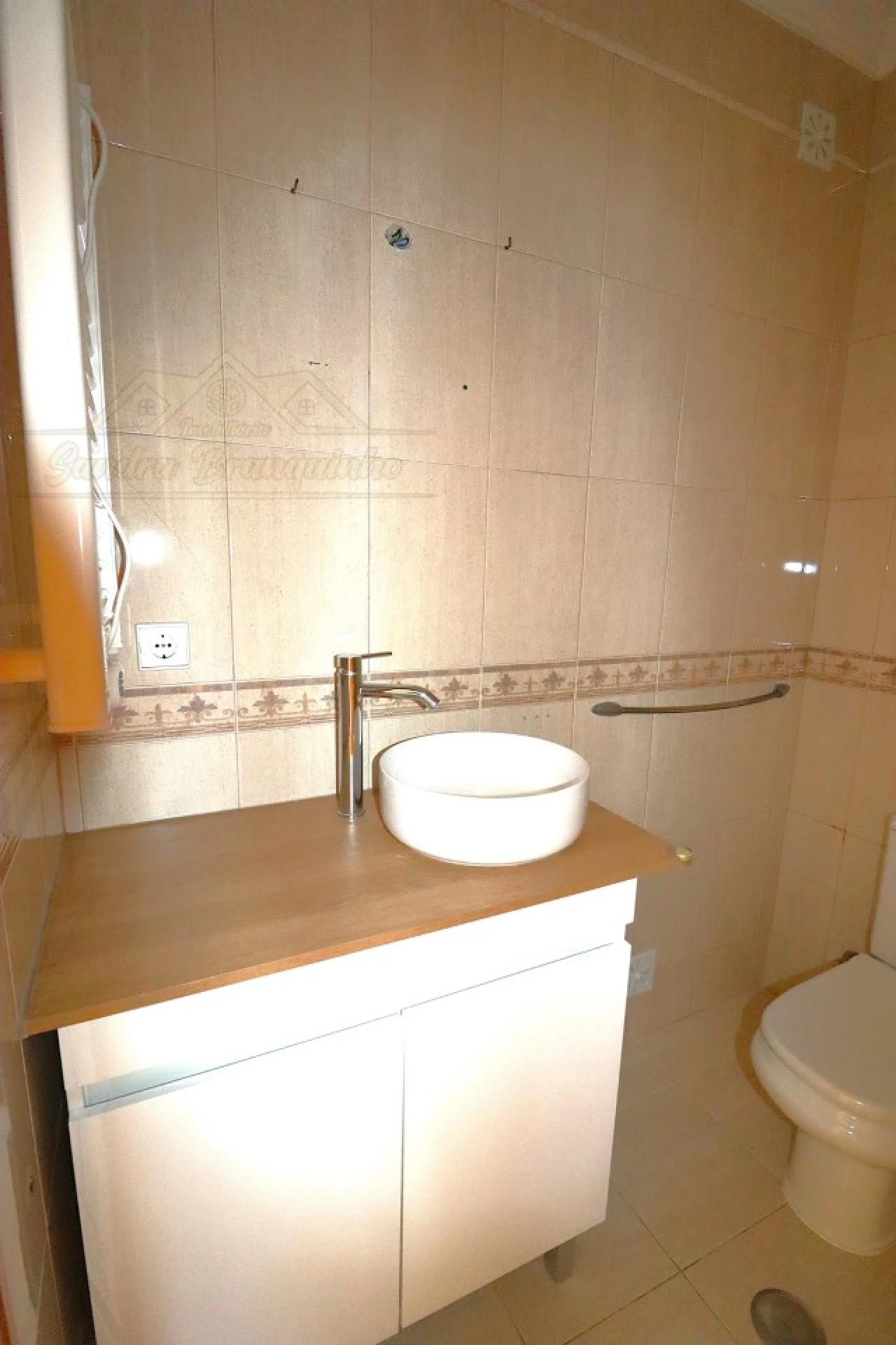 Apartamento T2 para Venda em Bombarral e Vale Covo Foto 17