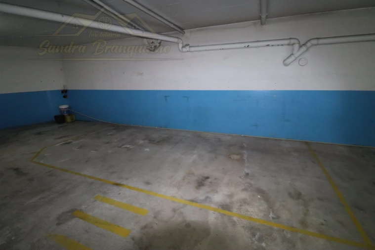 Apartamento T2 para Venda em Bombarral e Vale Covo Foto 15