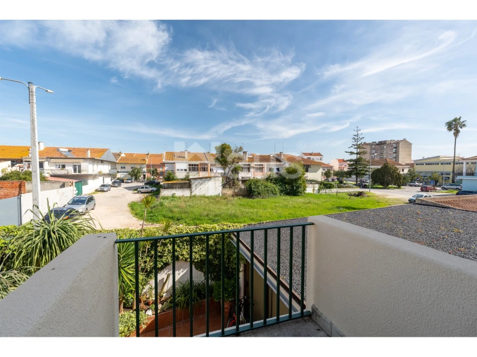 Moradia T8 para Venda em Montijo e Afonsoeiro Foto 49