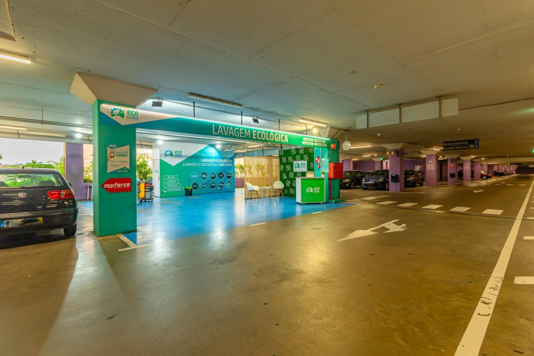 Negócio para Arrendamento em São João da Madeira Foto 3