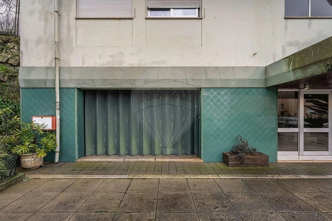 Apartamento T4 para Venda em Paranhos Foto 18