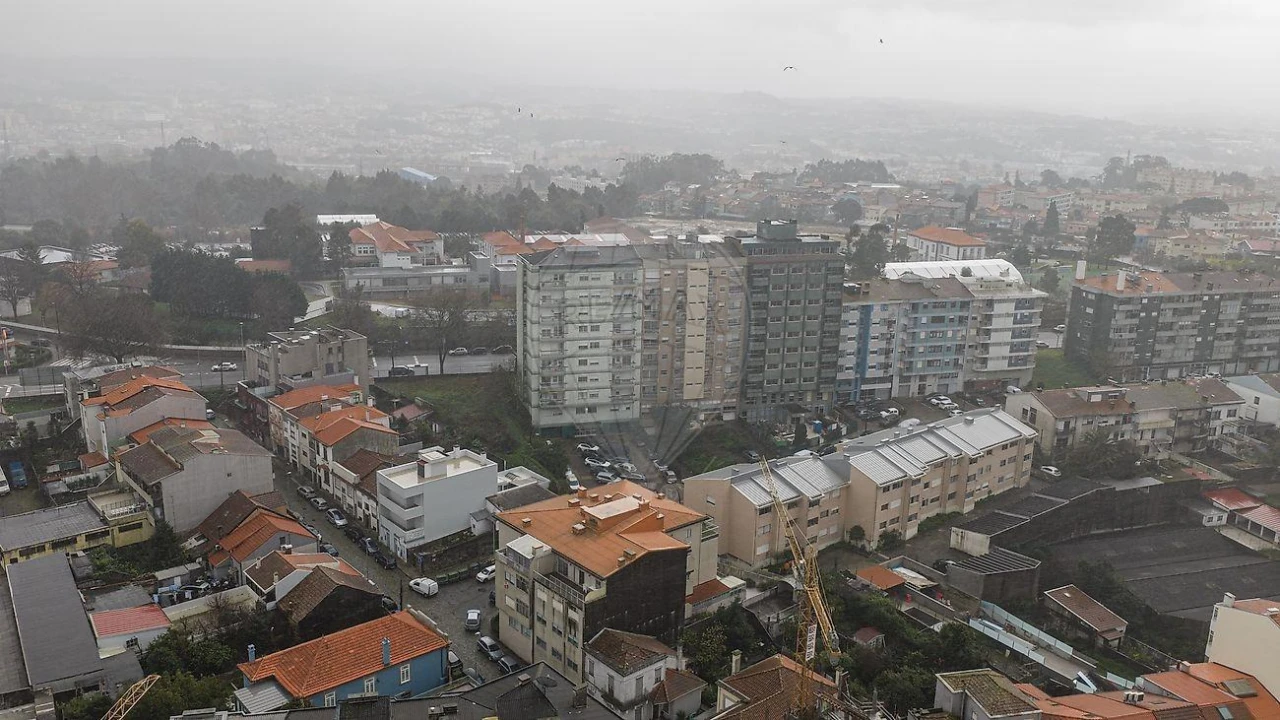 Apartamento T4 para Venda em Paranhos Foto 2