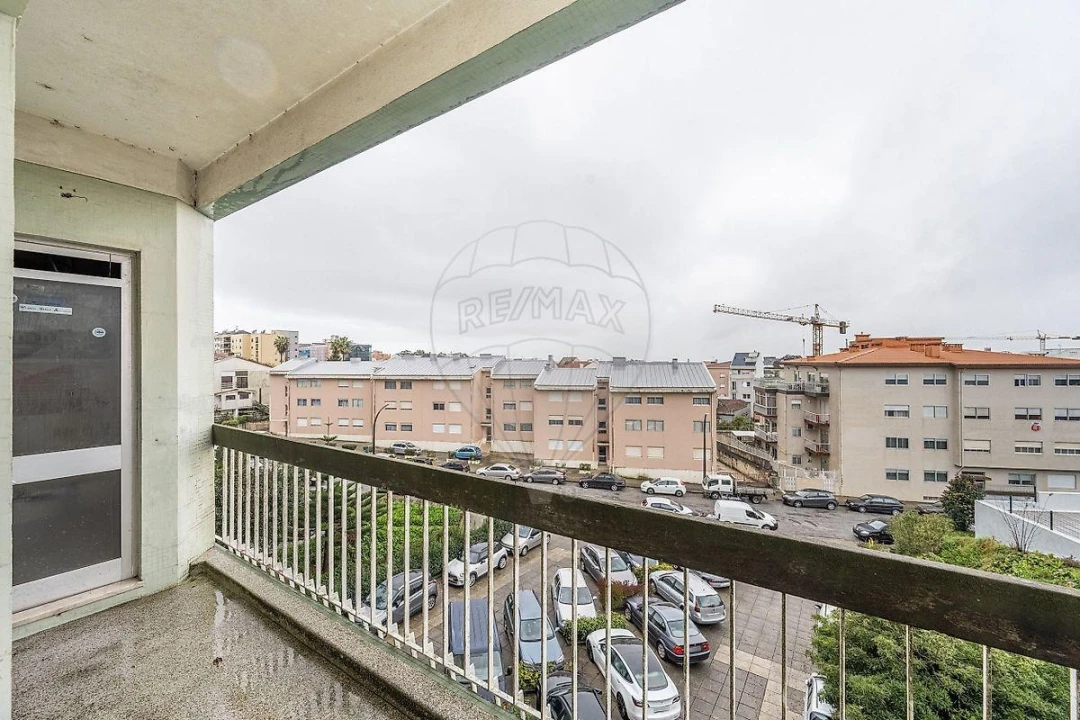 Apartamento T4 para Venda em Paranhos Foto 25