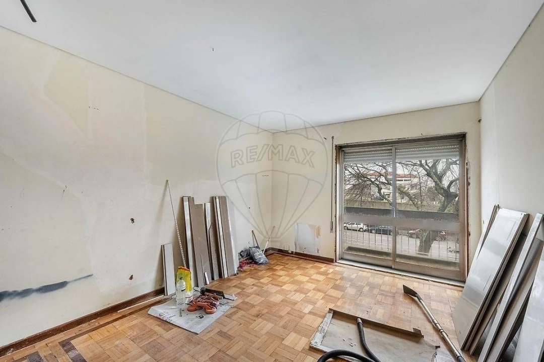 Apartamento T4 para Venda em Paranhos Foto 32