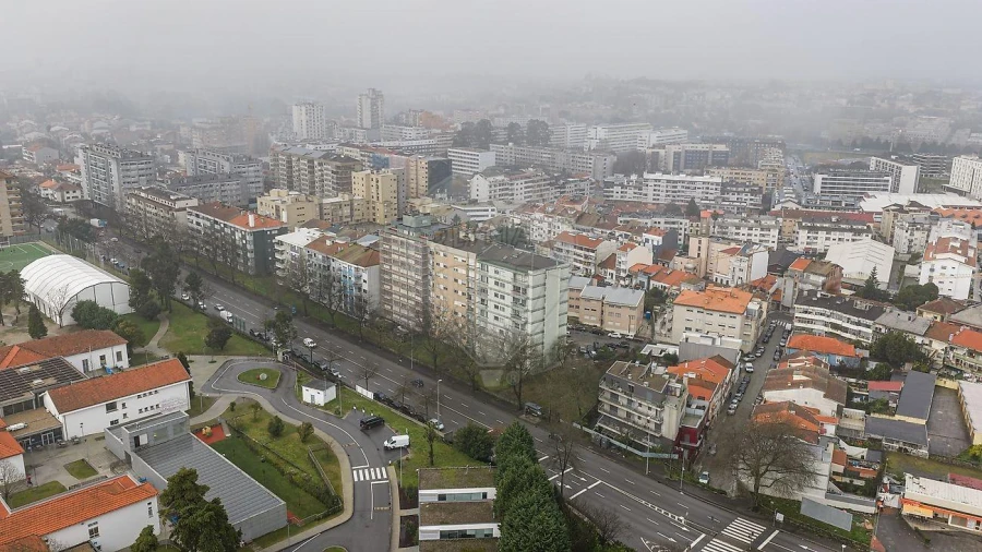 Apartamento T4 para Venda em Paranhos Foto 12