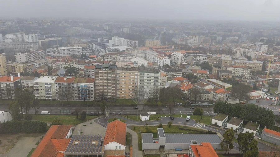 Apartamento T4 para Venda em Paranhos Foto 13