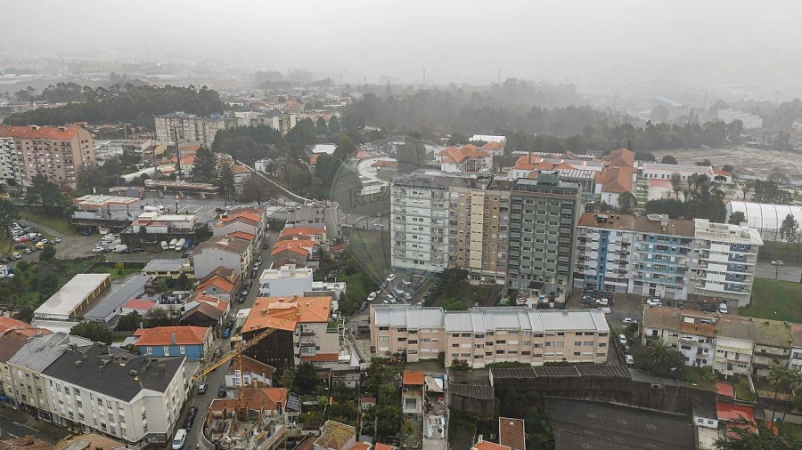 Apartamento T4 para Venda em Paranhos Foto 16