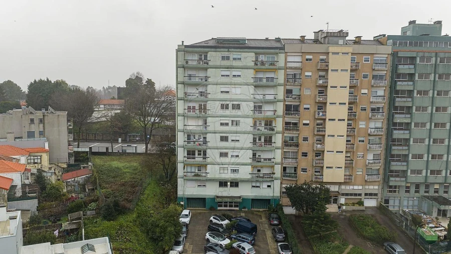 Apartamento T4 para Venda em Paranhos Foto 17