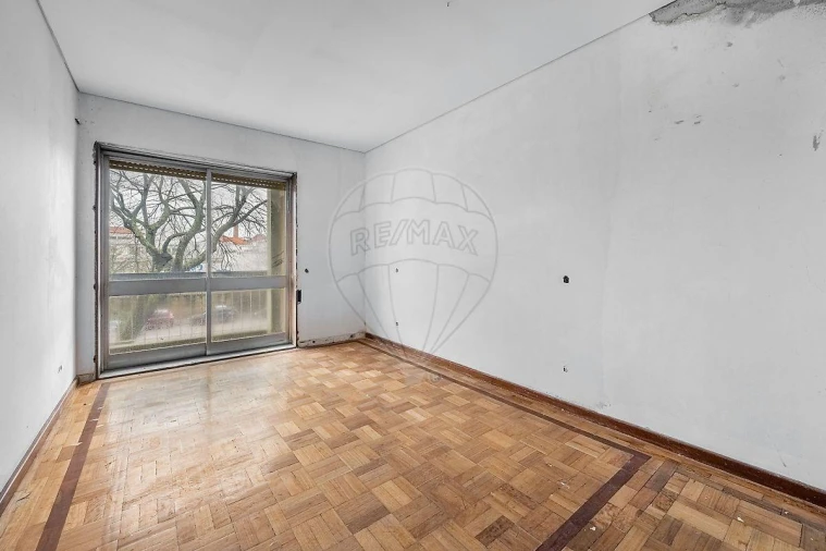 Apartamento T4 para Venda em Paranhos Foto 30