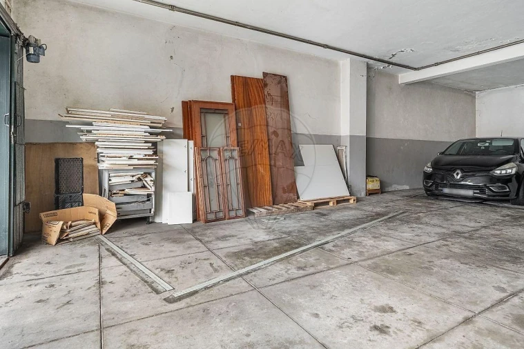 Apartamento T4 para Venda em Paranhos Foto 33